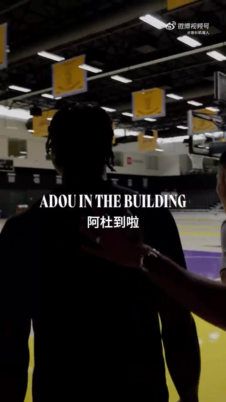 Speed請教提高足球水平的秘訣，菲戈：少玩社交媒體，多練球